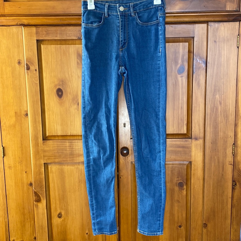 H&M Divided Denim Blue Skinny Jeans Size 4
